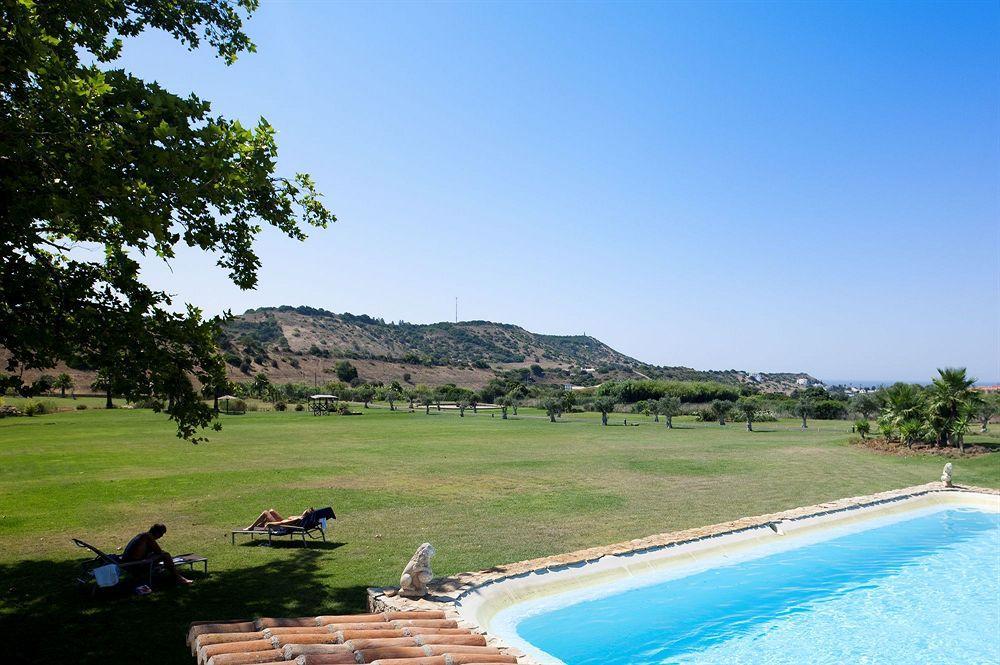 Parque De Campismo Orbitur Valverde Kemping