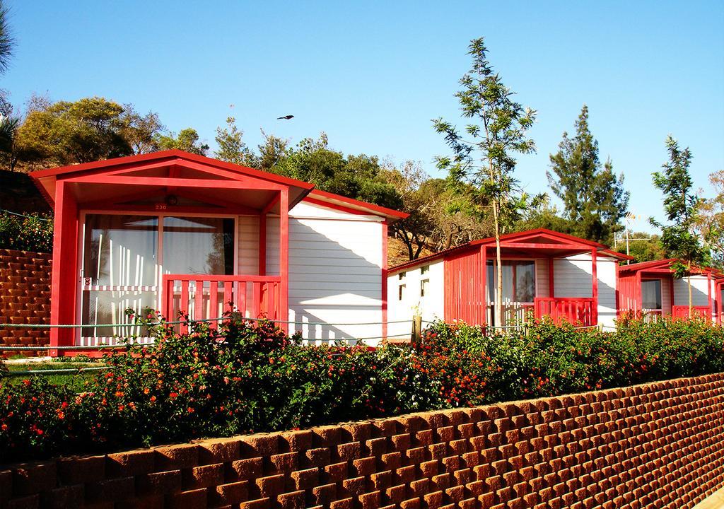 Parque De Campismo Orbitur Valverde Luz